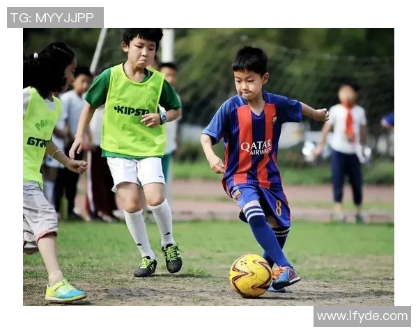 球星追梦:从贫困小镇到绿茵场的荣耀之路